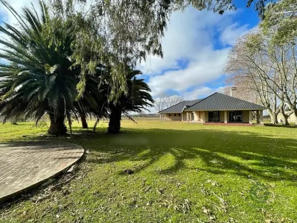Finca rústica de 25 ha en venta en Buenos aires