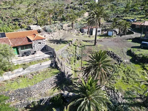 Finca rústica de 0,0356 ha en venta en Vallehermoso, Sta.cruz tener.
