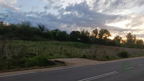 Finca agrícola de 1,73 ha en venta en Valverdón, Salamanca
