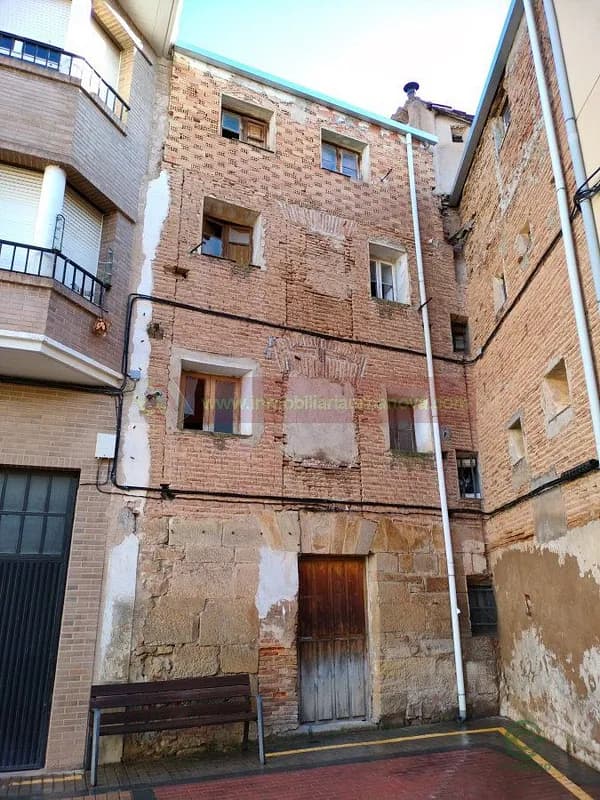Casa de 0,03 ha en venta en Lardero, La rioja