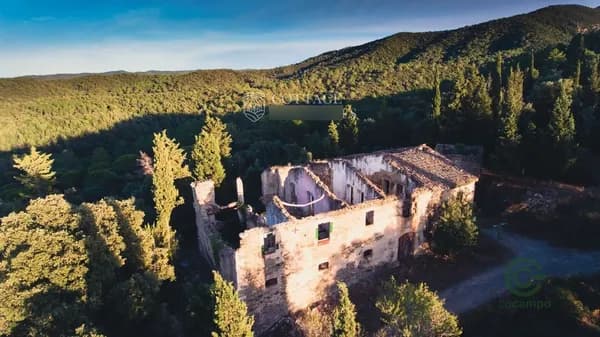 Finca rústica de 109 ha en venta en Cruilles, Girona