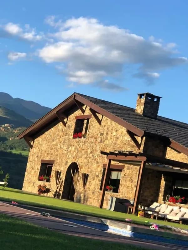 Finca rústica de 1,5 ha en venta en Alas i cerc, Lleida