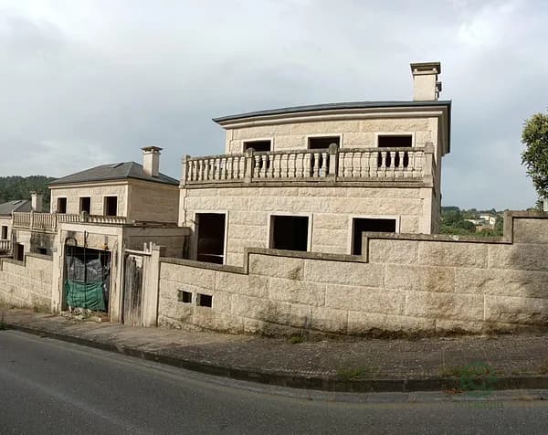 Casa de 0,045 ha en venta en Lugo, Lugo