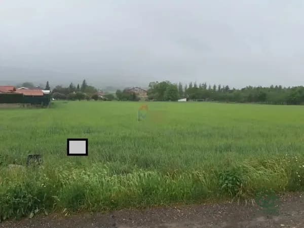 Finca agrícola de 1,05 ha en venta en Zambrana, Alava