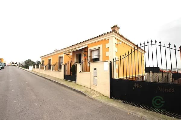 Casa de 0,04 ha en venta en Jerez, Cadiz