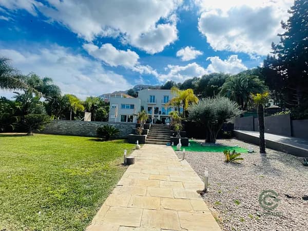 Casa de 0,165 ha en venta en Denia, Alicante