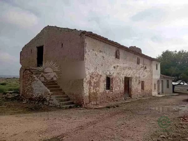 Finca rústica de 0,04 ha en venta en Yecla, Murcia