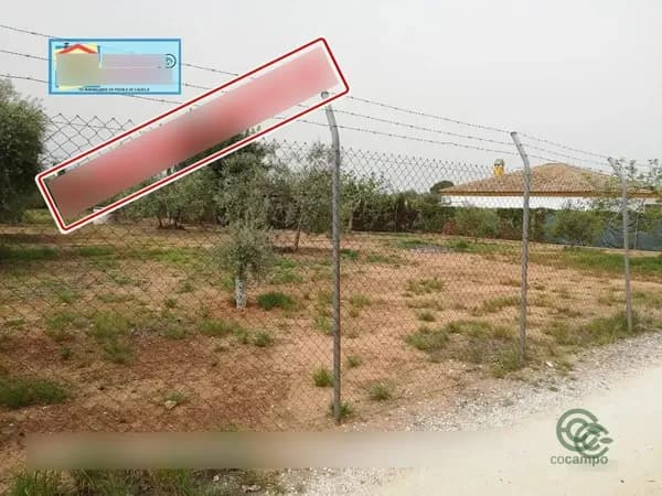 Finca agrícola de 0,1 ha en venta en Marchena, Sevilla