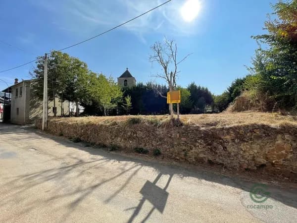 Terreno urbano de 0,1173 ha en venta en Borrenes, Leon