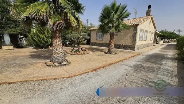 Casa de 0,244 ha en venta en Caudete, Albacete