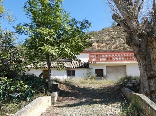 Finca rústica de 1,57 ha en venta en Zaragoza