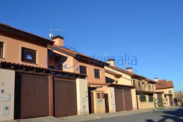Casa de 0,016 ha en venta en Encinillas, Segovia
