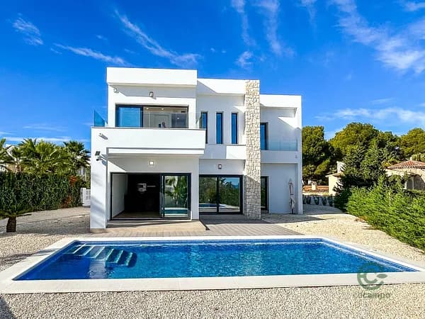 Casa de 0,1715 ha en venta en Benissa, Alicante