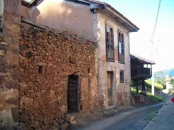 Finca rústica de 0,01 ha en venta en Candamo, Asturias