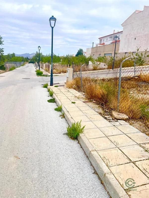 Terreno urbano de 0,02 ha en venta en Velez-rubio, Almeria