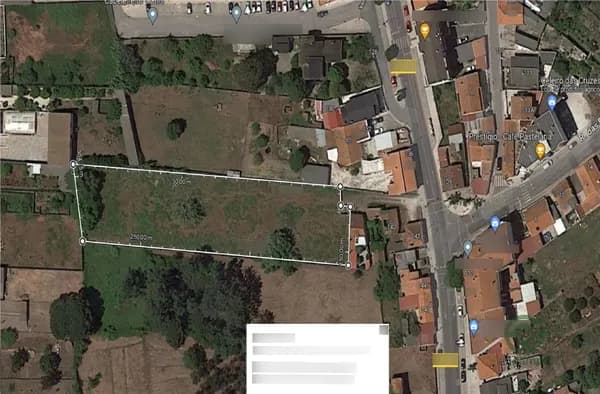 Terreno urbano de 0,3729 ha en venta en Marinha grande, Leiria