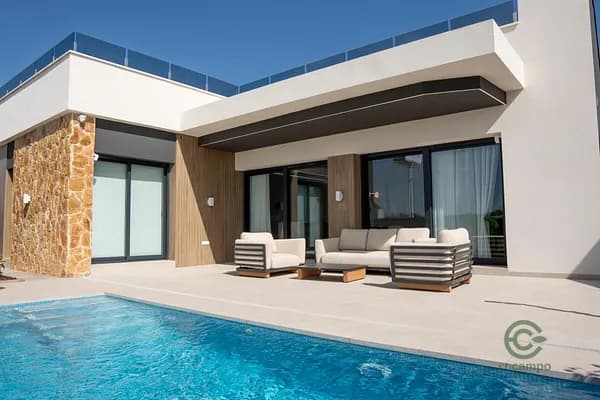 Casa de 0,0263 ha en venta en Rojales, Alicante