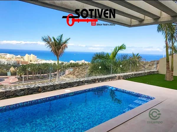 Casa de 0,0254 ha en venta en Adeje, Sta.cruz tener.