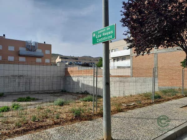 Casa de 0,1225 ha en venta en Cadrete, Zaragoza