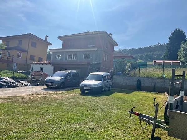 Casa de 0,08 ha en venta en Regueras (las), Asturias