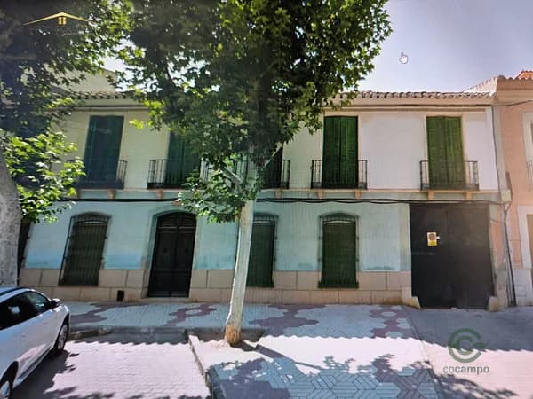 Casa de 0,13 ha en venta en Ciudad real