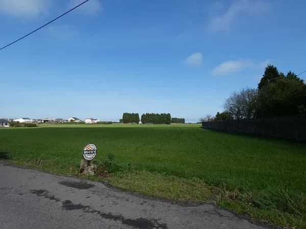 Terreno urbano de 0,1 ha en venta en Asturias