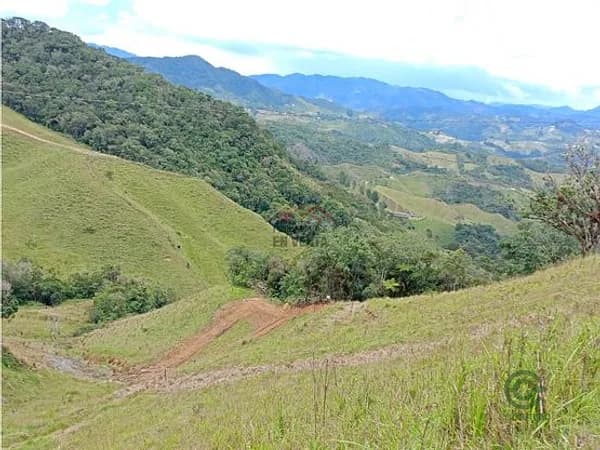 Finca de recreo de 0,3036 ha en venta en Antioquia