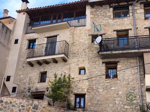 Casa de 0,0272 ha en venta en Teruel
