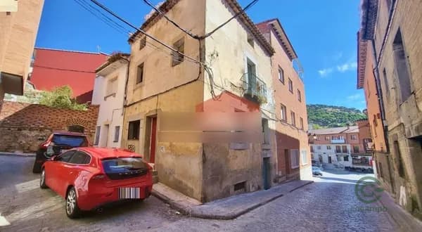 Casa de 0,0065 ha en venta en El hoyo de pinares, Avila