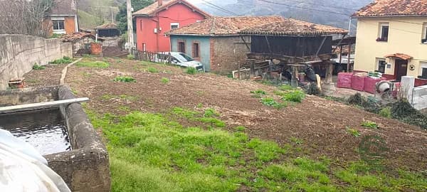 Casa de 0,038 ha en venta en Asturias