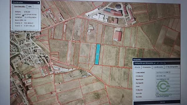 Finca agrícola de 0,76 ha en venta en Segovia