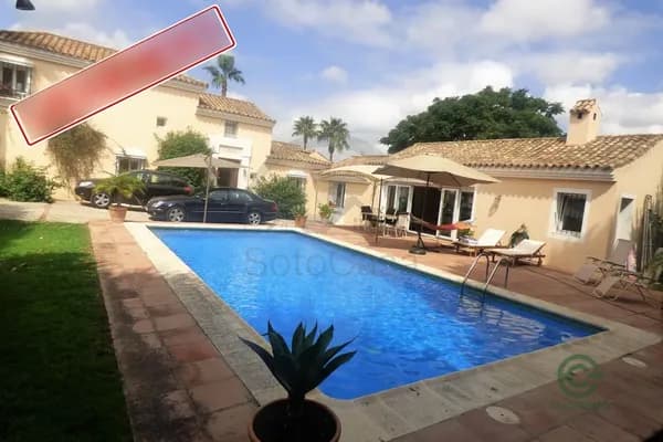 Casa de 0,2 ha en venta en Sotogrande, Cadiz