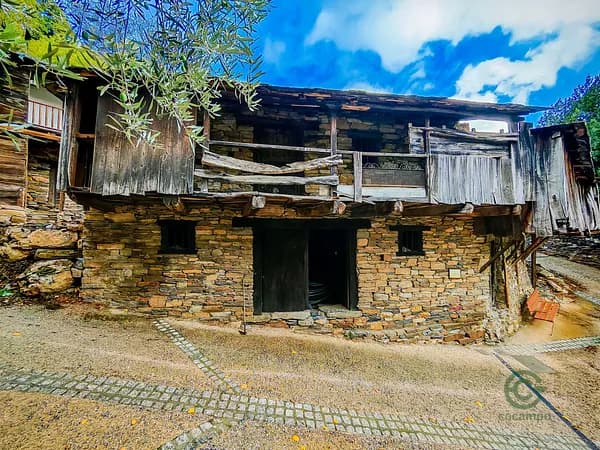 Casa de 0,01 ha en venta en León