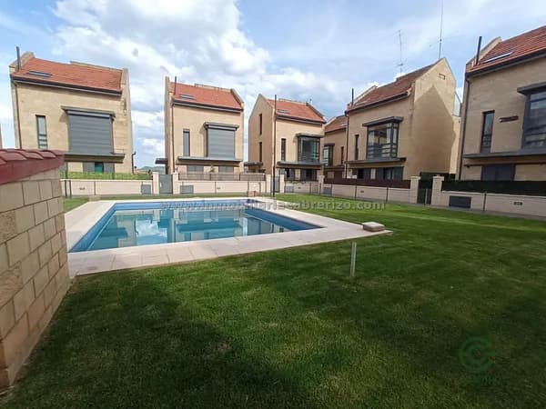 Casa de 0,0121 ha en venta en Ribafrecha, La rioja