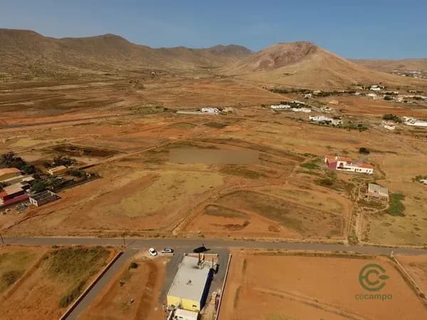 Finca rústica de 1 ha en venta en Las palmas