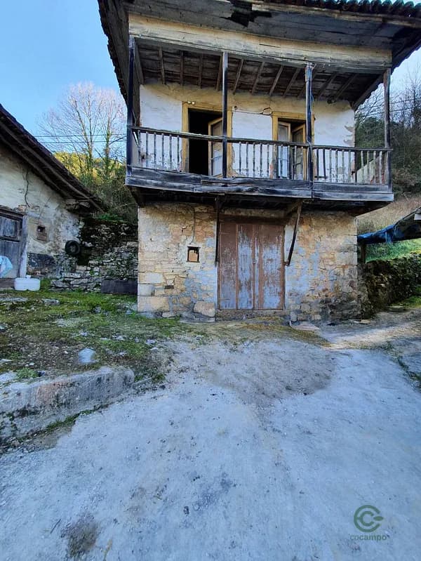 Casa de 0,0071 ha en venta en Grado, Asturias