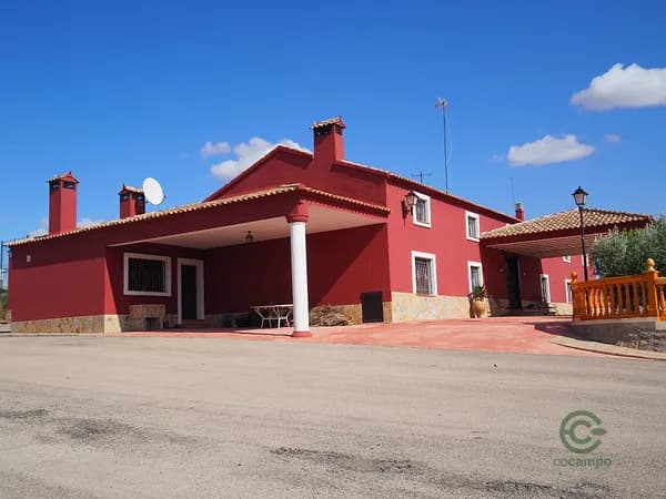Finca rústica de 350 ha en venta en Albacete