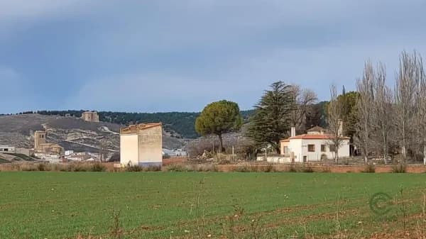 Finca agrícola de 35 ha en venta en Cuenca