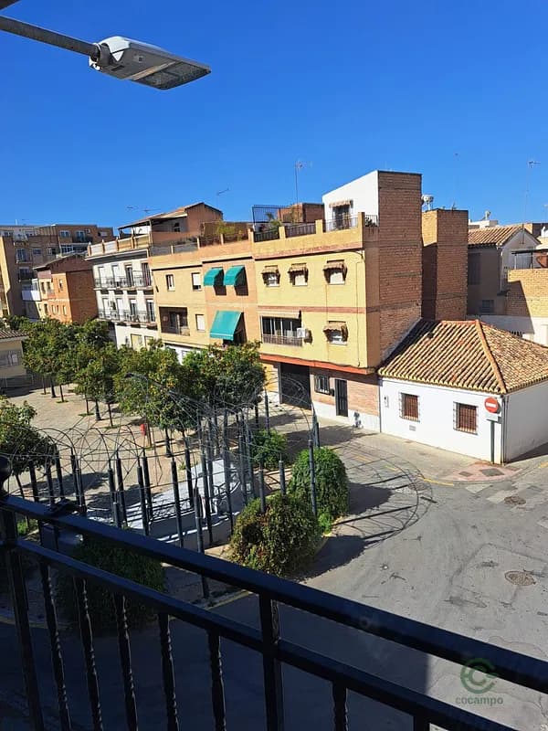Casa de 0,0162 ha en venta en Granada