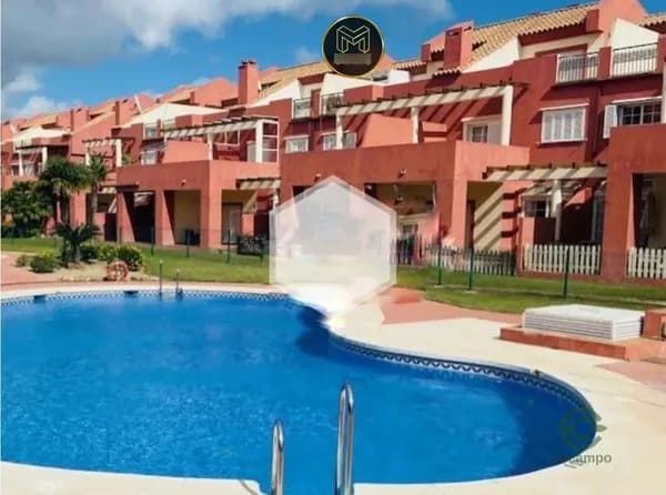 Casa de 0,03 ha en venta en Cádiz
