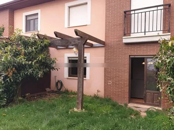 Casa de 0,02 ha en venta en Sojuela, La rioja