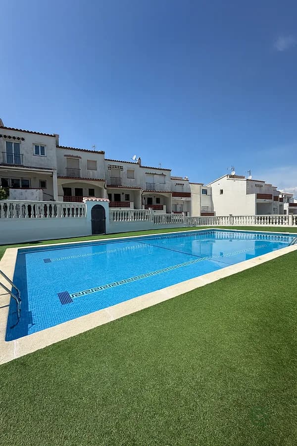 Casa de 0,01 ha en venta en Girona