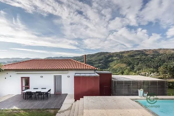 Casa de 0,0125 ha en venta en Terras de bouro, Braga