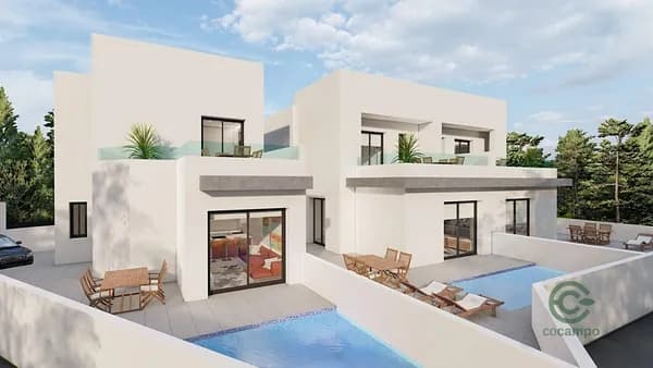 Casa de 0,0218 ha en venta en Daya nueva, Alicante
