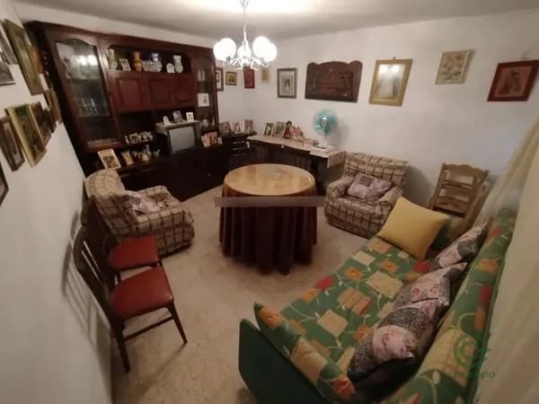 Casa de 0,0137 ha en venta en Lagartera, Toledo