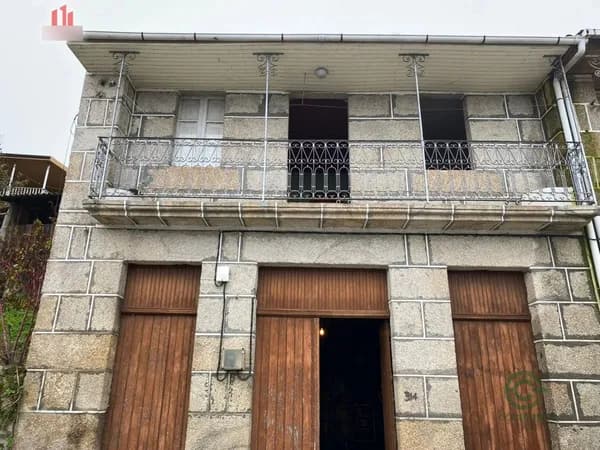 Casa de 0,0286 ha en venta en Cenlle, Orense