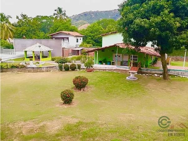 Terreno urbano de 0,889 ha en venta en Antioquia