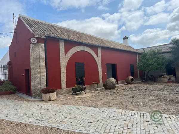 Finca rústica de 0,8 ha en venta en Sevilla