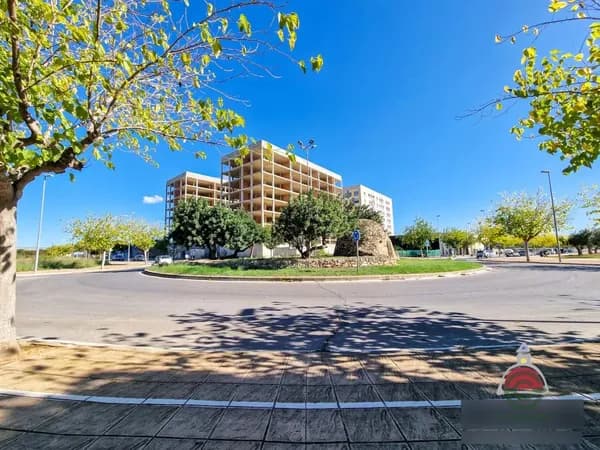 Terreno urbano de 0,0677 ha en venta en Vinaros, Castellon