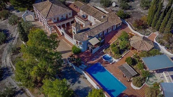 Finca rústica de 3,6 ha en venta en Alcaudete, Jaen